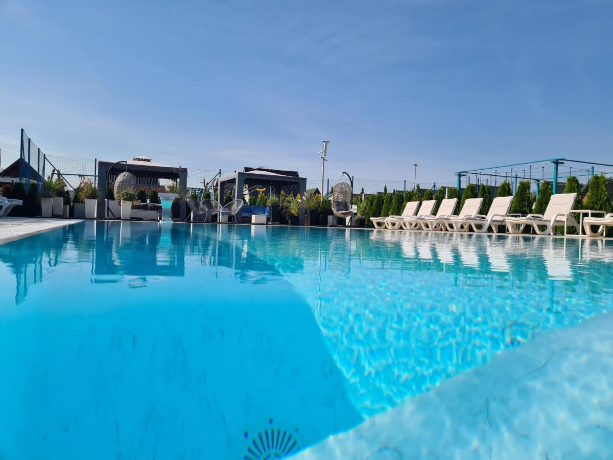 Osrodek Sea Star Premium Hotel ซาร์บินโนโว ภายนอก รูปภาพ